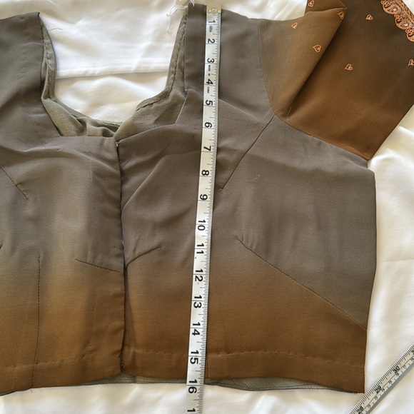 Indian saree with blouse - Picture 6 of 7